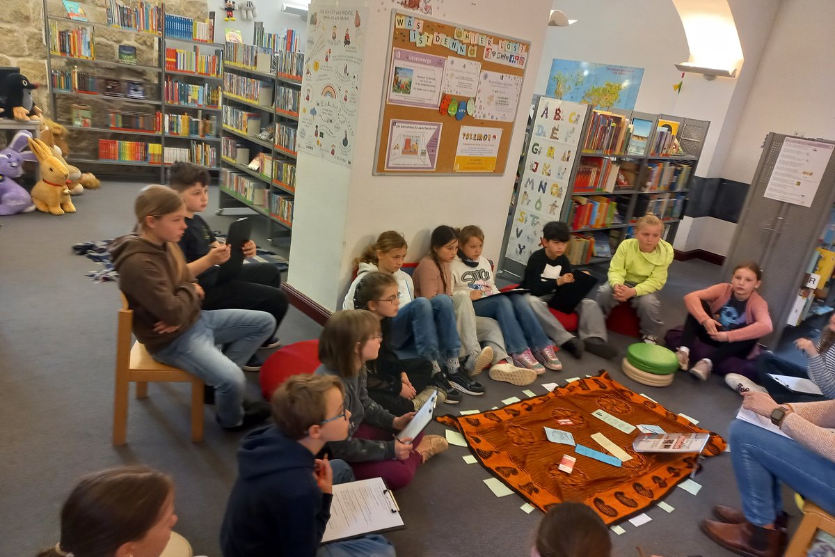 Titelbild für Beitrag: Zu Besuch in der Stadtbibilothek Heinrich Heine in Halberstadt