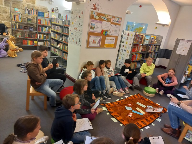 Titelbild für Beitrag: Zu Besuch in der Stadtbibilothek Heinrich Heine in Halberstadt