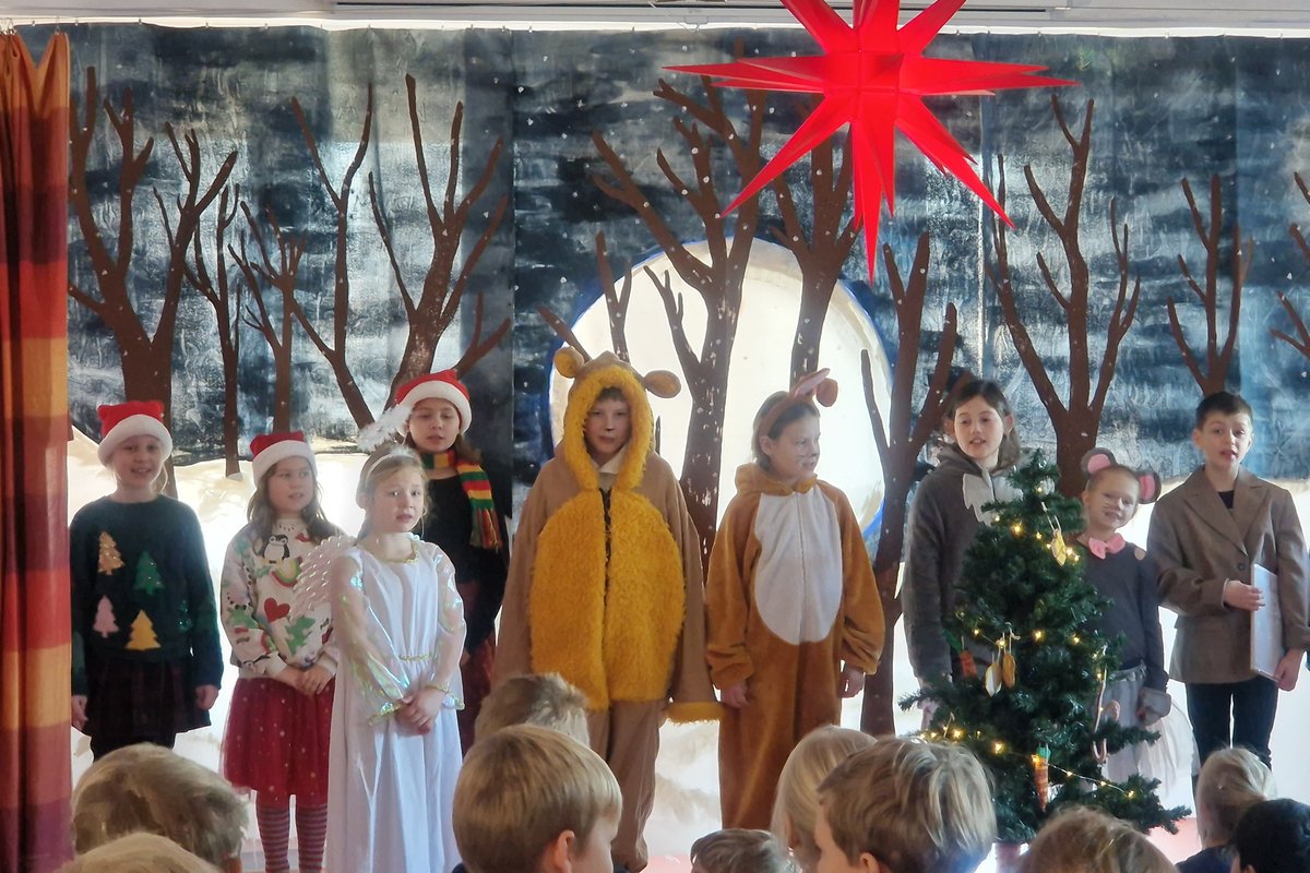 Titelbild für Beitrag: Einladung der Theater AG