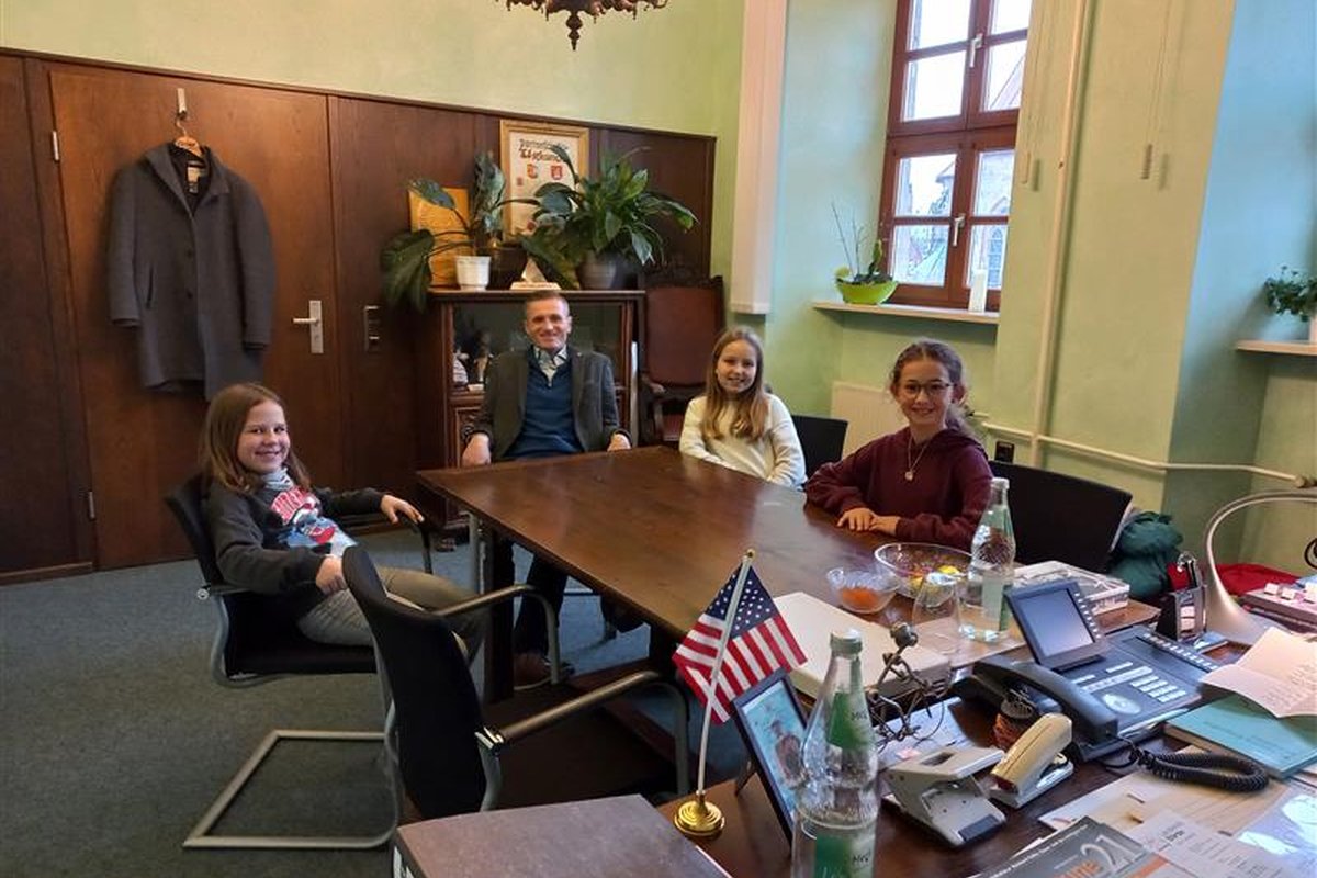 Titelbild für Beitrag: Bürgermeisterbesuch der Viertklässler