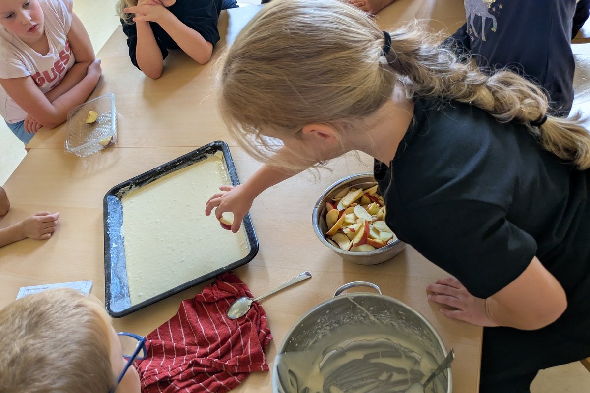 Titelbild für Beitrag: Omas geheimes Apfelkuchenrezept