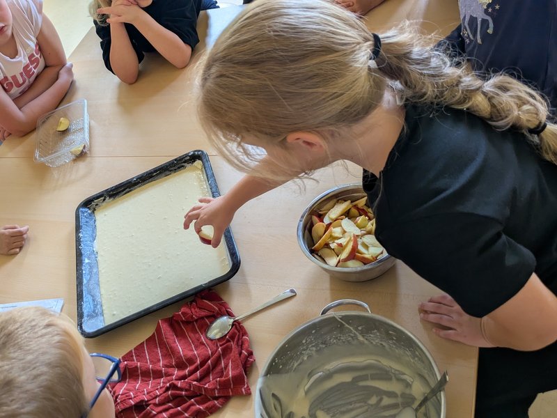 Titelbild für Beitrag: Omas geheimes Apfelkuchenrezept